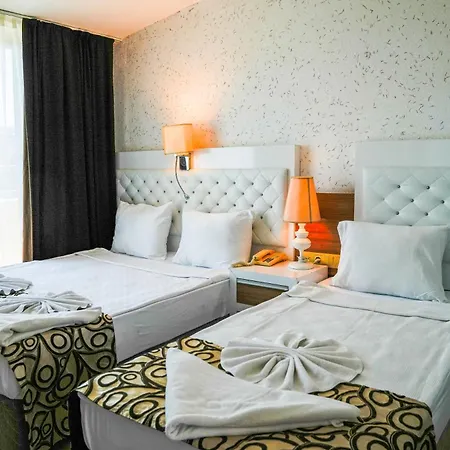 Otel Club Monte Carlo